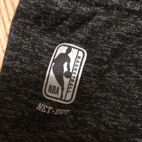 Mend athletic NBA pants - Picture 3 of 6